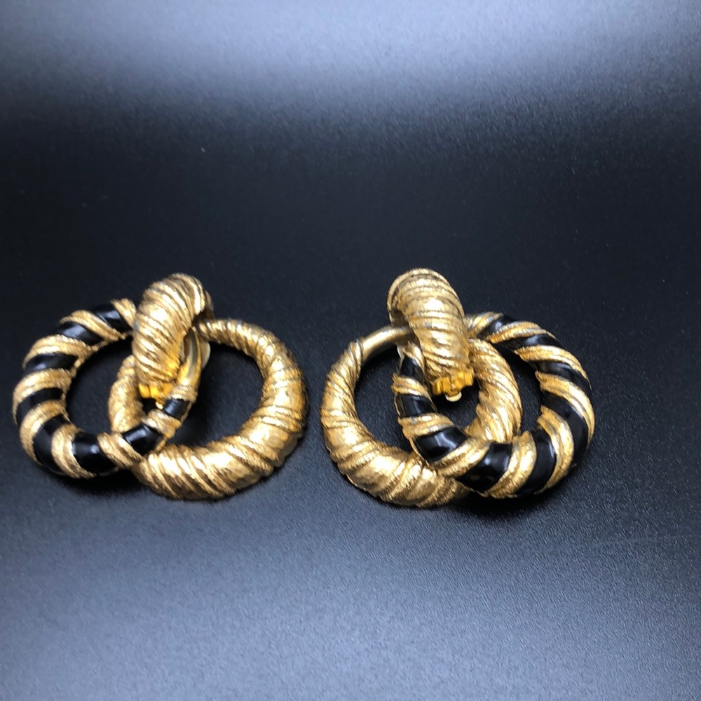 VTG JoMaz Joseph Mazer Clip Goldtone Door Knocker Interchangeable Earrings.